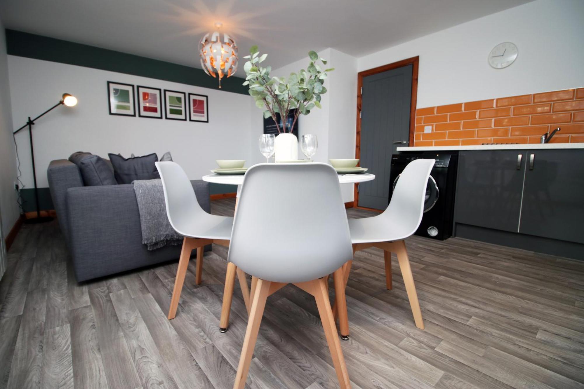 Fully Equipped Kitchen, Parking, City Centre Swansea Dış mekan fotoğraf