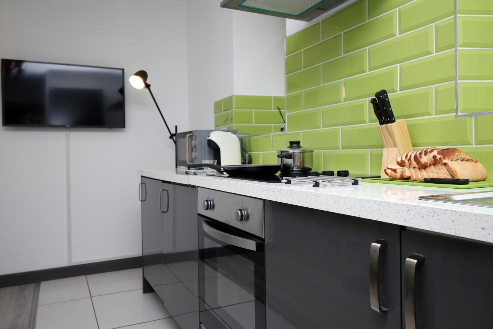 Fully Equipped Kitchen, Parking, City Centre Swansea Dış mekan fotoğraf