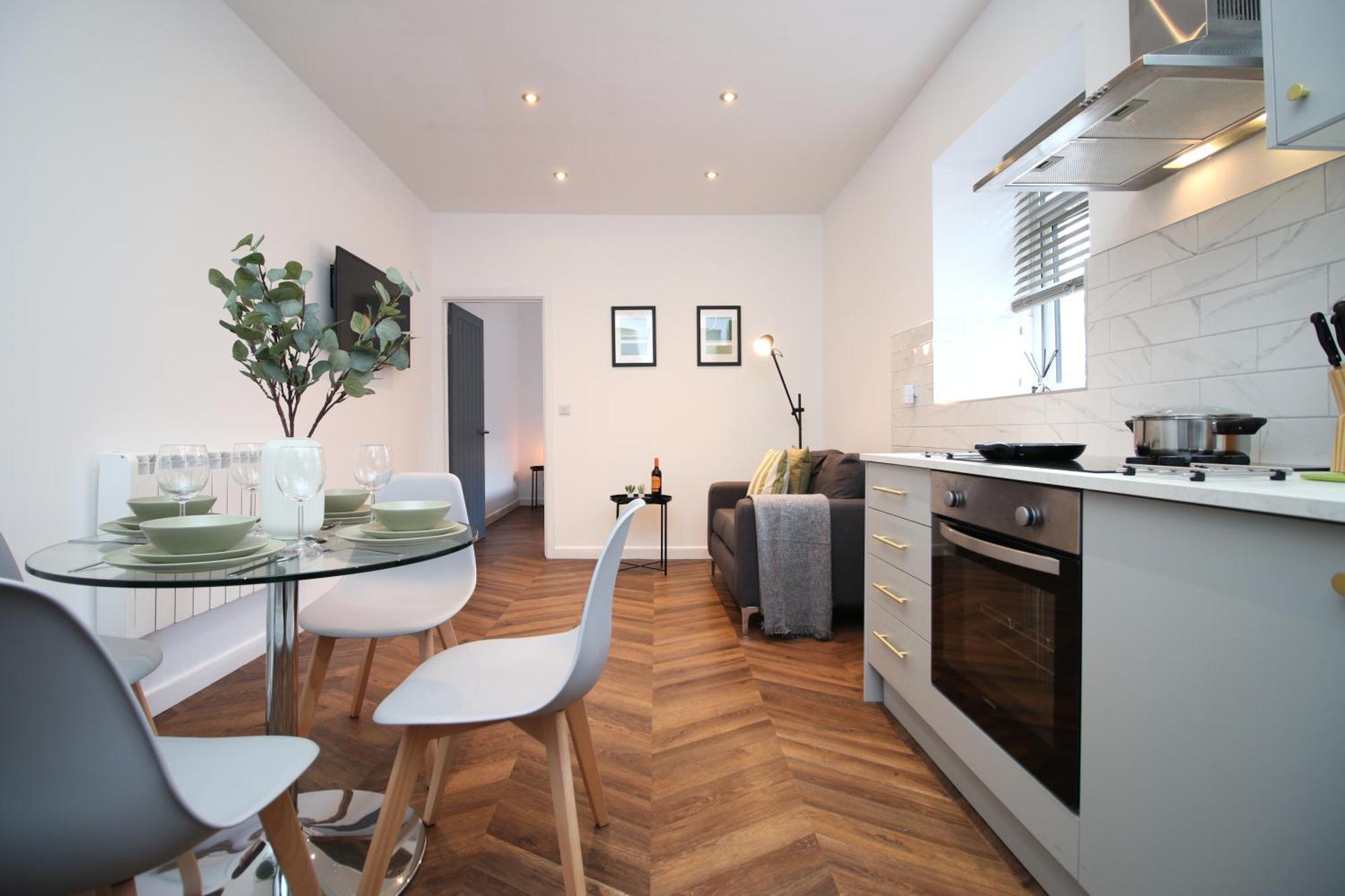 Fully Equipped Kitchen, Parking, City Centre Swansea Dış mekan fotoğraf