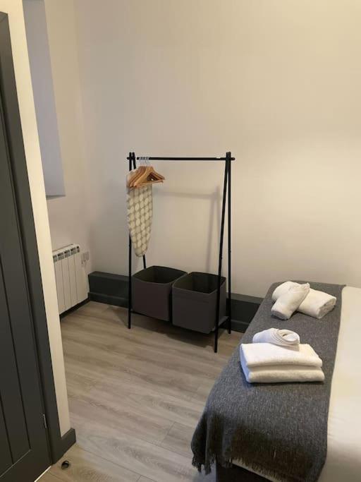 Fully Equipped Kitchen, Parking, City Centre Swansea Dış mekan fotoğraf